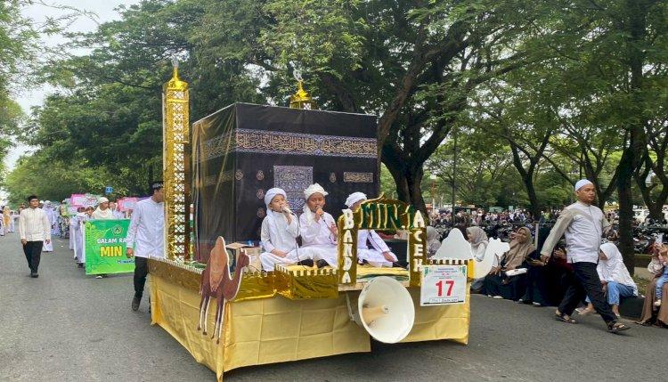 Ribuan Peserta Semarakkan Pawai 1 Muharram 1446 H di Banda Aceh